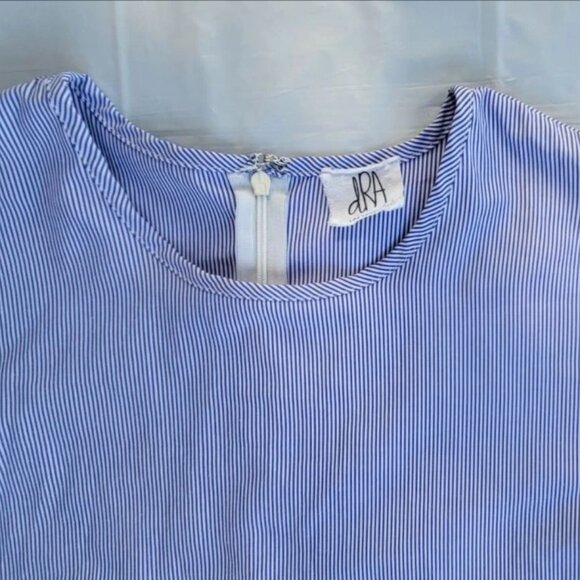 DRA Anthropologie Blue and White Striped Ruffled Tiered Bell Sleeves Top Size S - Picture 5 of 6